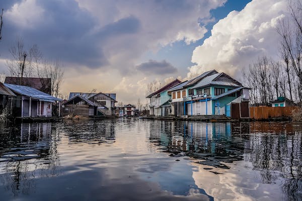 Kashmir Tour Package For 2 Nights 3 Days